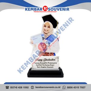 Plakat Kayu Sekolah Tinggi Ilmu Tarbiyah Al-Ittihadiyah Labuhan Batu Utara Sumatera Utara