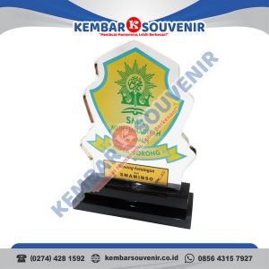 Contoh Trophy Akrilik STAI Seram Timur Geser, Maluku