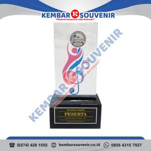Trophy Akrilik Kabupaten Banggai