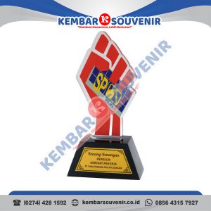 Piala Akrilik Surabaya Eksklusif Harga Murah