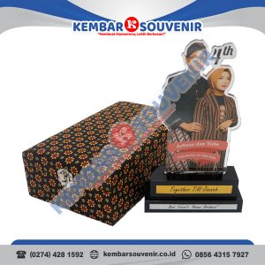 Jasa Pembuatan Plakat Surabaya Premium Harga Murah