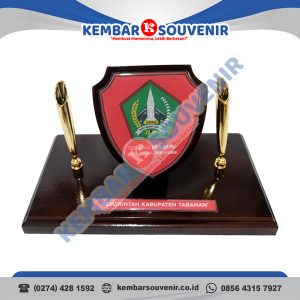 Piagam Penghargaan Akrilik DPRD Kabupaten Bangli