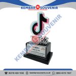 Contoh Trophy Akrilik Kota Parepare