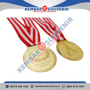 Medali Plastik